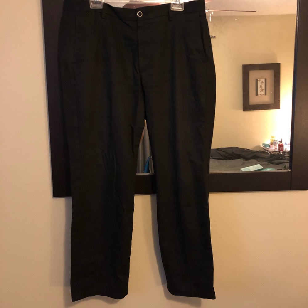 EUC Dockers slim fit khaki pants